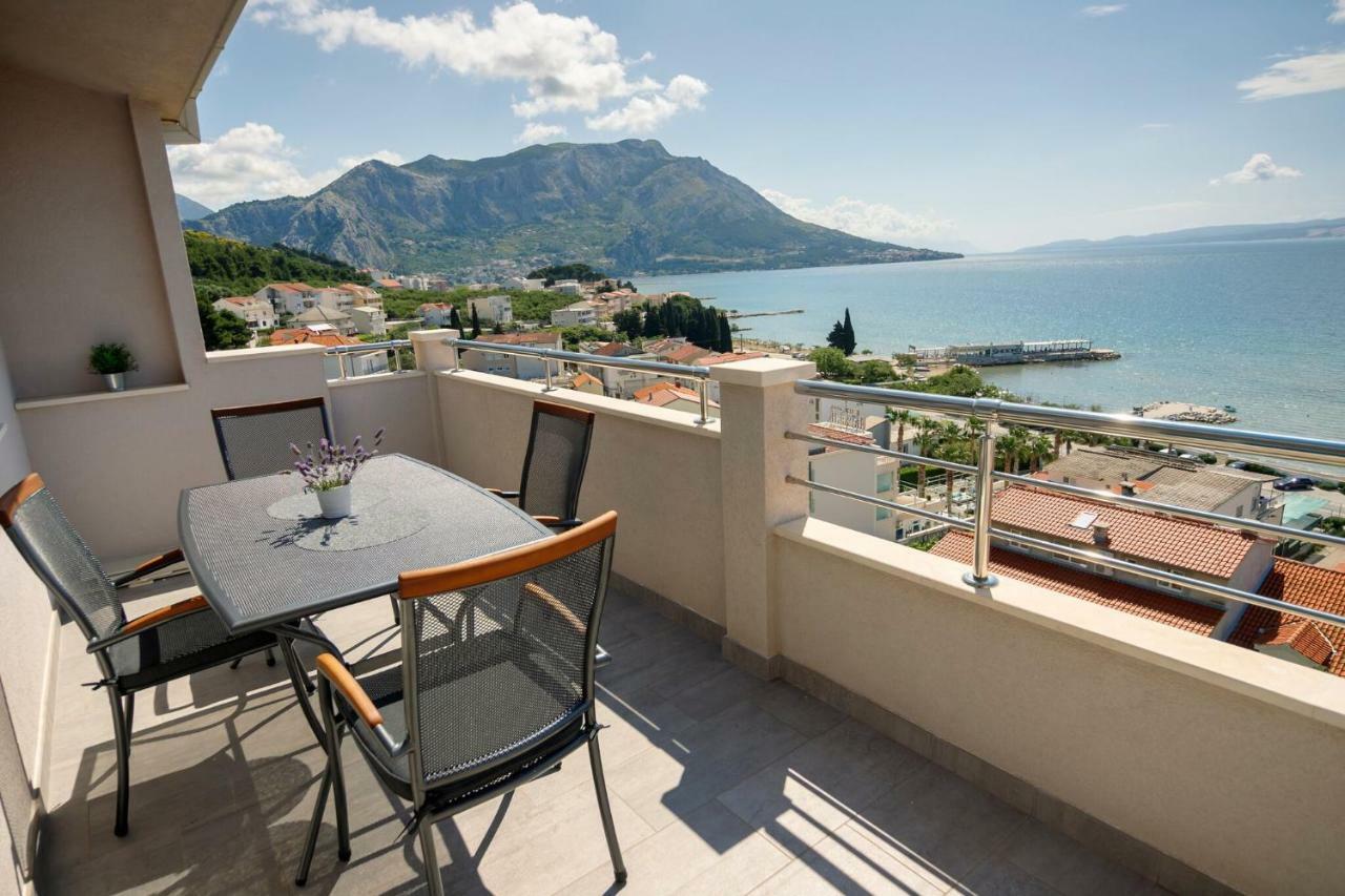Apartmani Ticinovic Omiš Eksteriør billede