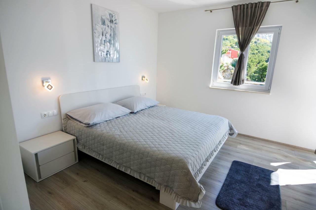Apartmani Ticinovic Omiš Eksteriør billede