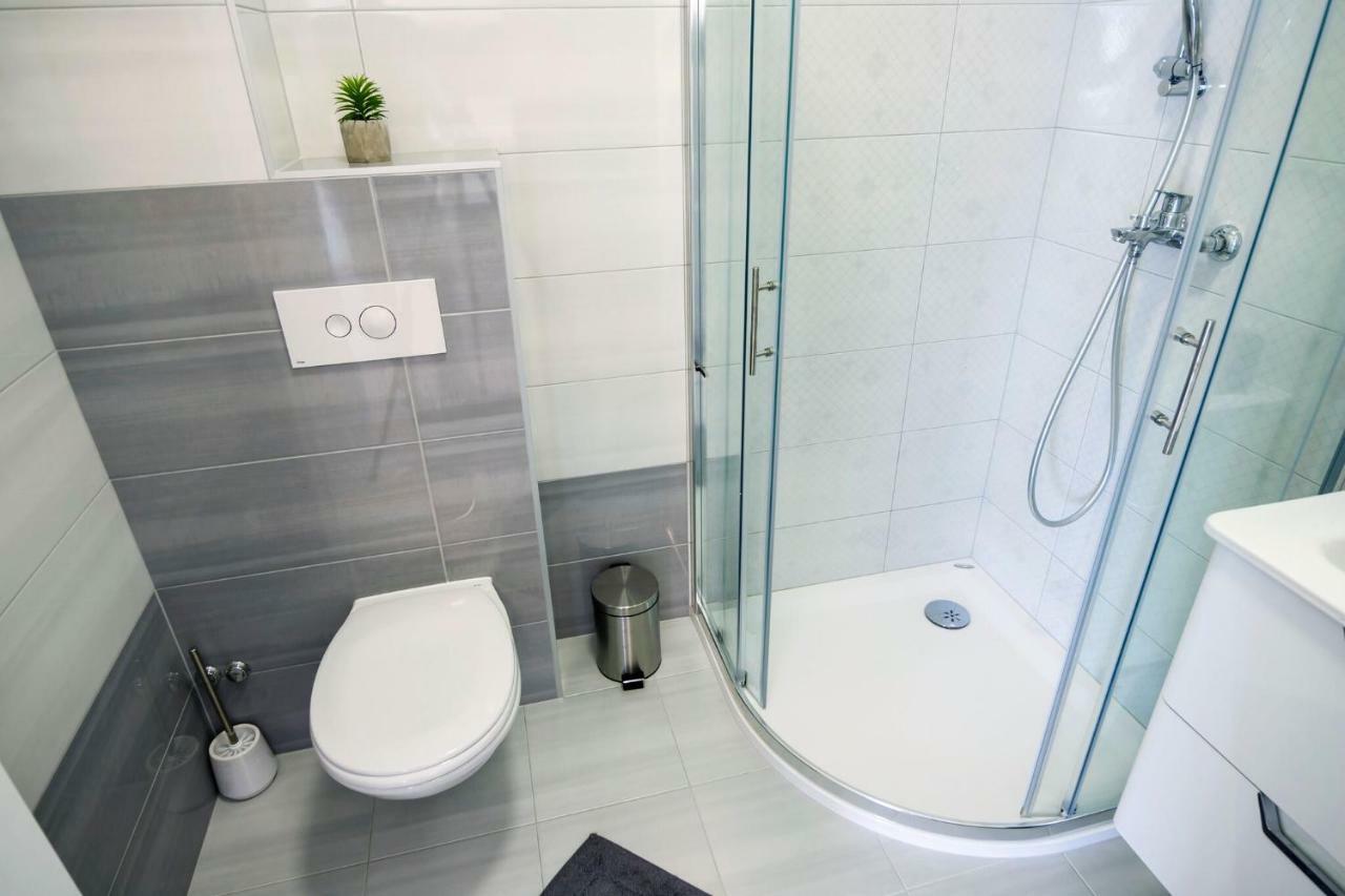 Apartmani Ticinovic Omiš Eksteriør billede