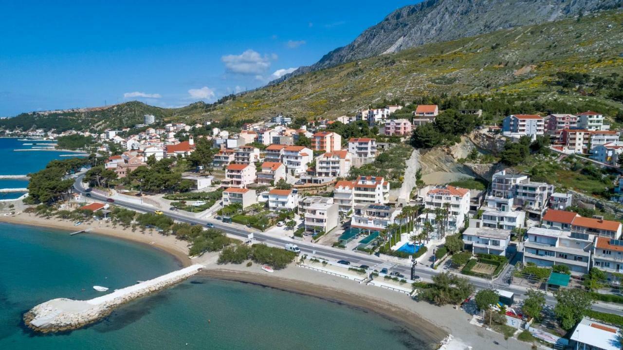 Apartmani Ticinovic Omiš Eksteriør billede