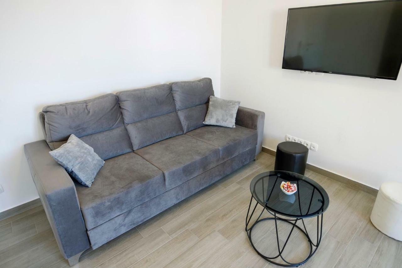 Apartmani Ticinovic Omiš Eksteriør billede