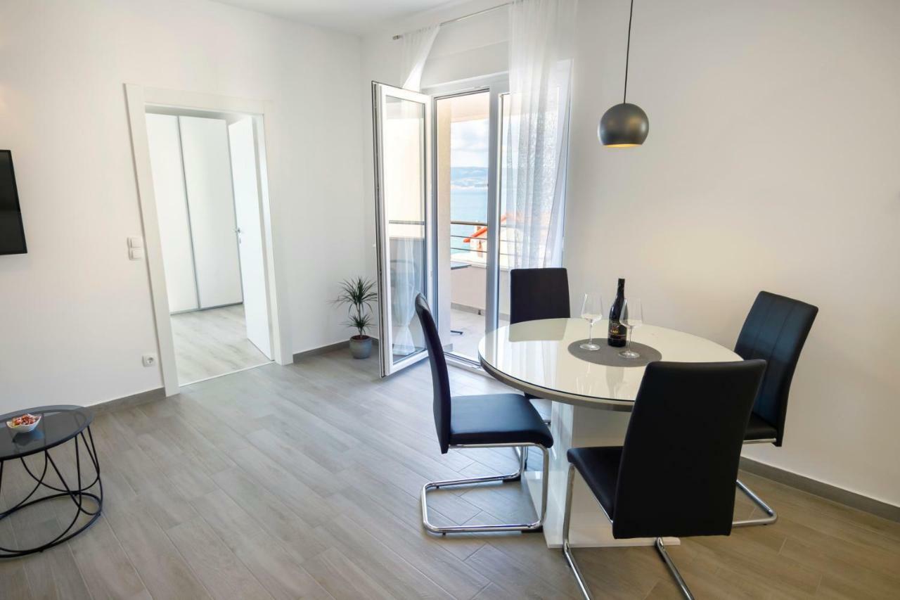 Apartmani Ticinovic Omiš Eksteriør billede